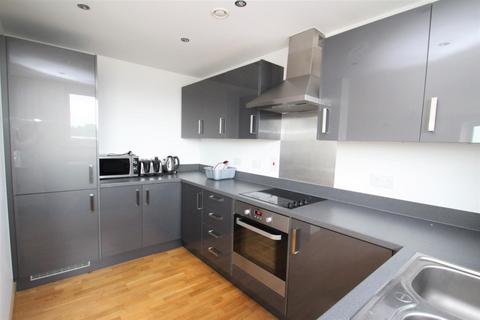 3 bedroom apartment to rent, The Penthouse, Keel Point, Ship Wharf, Colchester, CO2 8YS