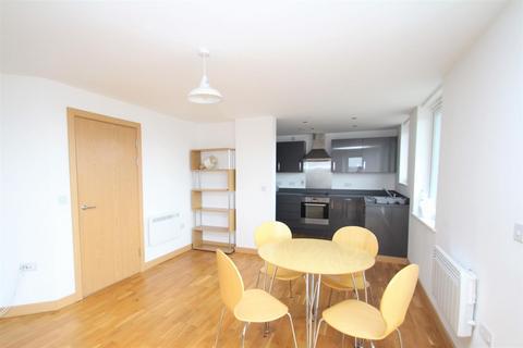 3 bedroom apartment to rent, The Penthouse, Keel Point, Ship Wharf, Colchester, CO2 8YS