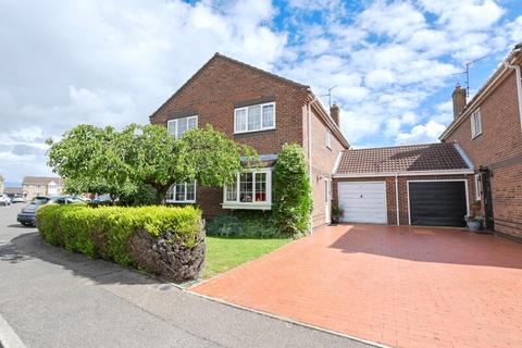 4 bedroom link detached house for sale, Lapwing Drive, Whittlesey PE7