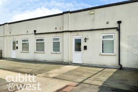 2 bedroom apartment to rent, Greywell Road Havant PO9