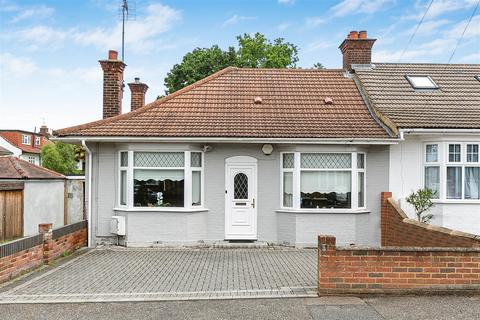 2 bedroom semi-detached bungalow for sale, Mark Avenue, North Chingford