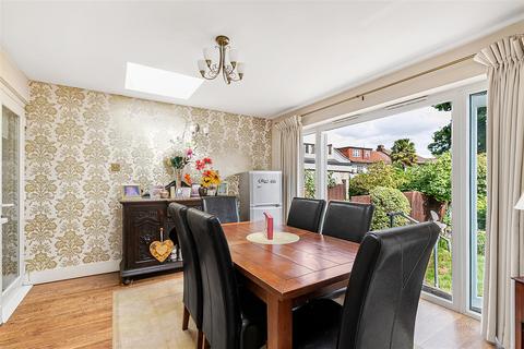 2 bedroom semi-detached bungalow for sale, Mark Avenue, North Chingford