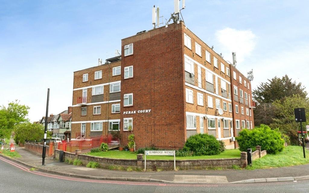 2 bedroom flat for sale