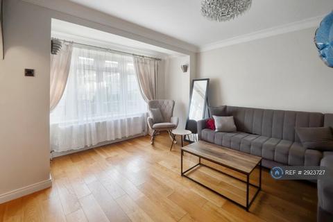 2 bedroom terraced house to rent, Cannington Road, Dagenham, RM9