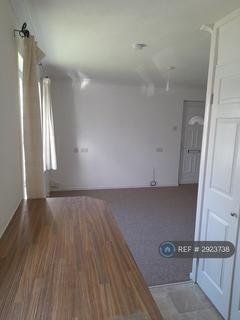 Studio to rent, Bitterne, Southampton, SO19