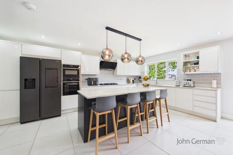 5 bedroom detached house for sale, Manor Road, Derby