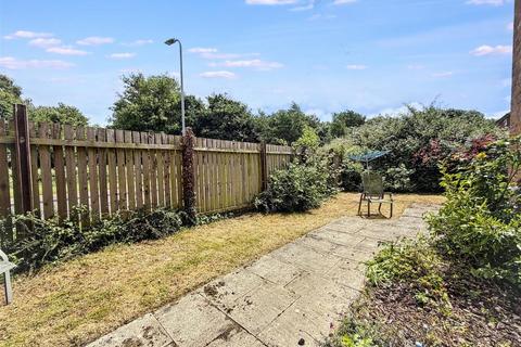 2 bedroom flat for sale, Wright Close, Newport