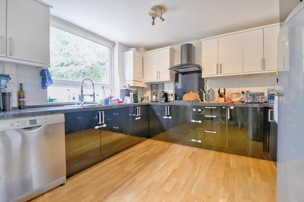 House in North Finchley, London - View 4