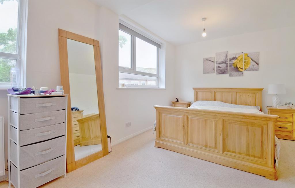 House in North Finchley, London - View 5