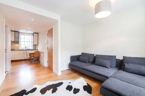 Cleveland Street, Fitzrovia, London, W1T