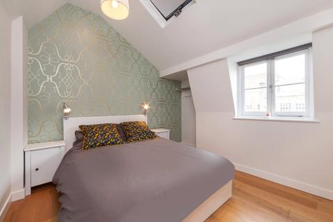 2 bedroom maisonette to rent, Cleveland Street, Fitzrovia, London, W1T