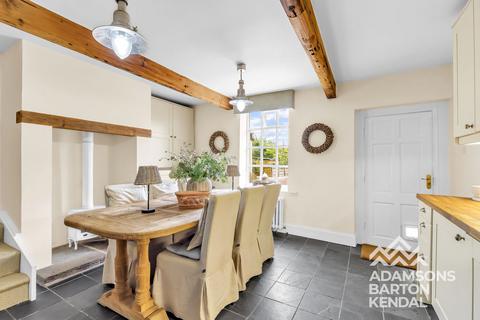 3 bedroom terraced house for sale, Edenfield Road, Norden, OL12