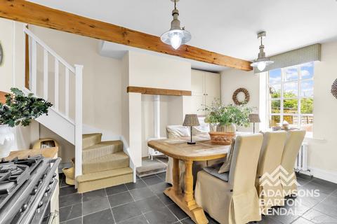 3 bedroom terraced house for sale, Edenfield Road, Norden, OL12