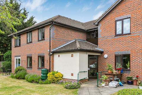 2 bedroom apartment for sale, The Doultons, Octavia Way, Staines-upon-Thames, Surrey, TW18