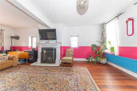 3 bedroom end of terrace house for sale, St. Thomas's Road, Bedfordshire LU2