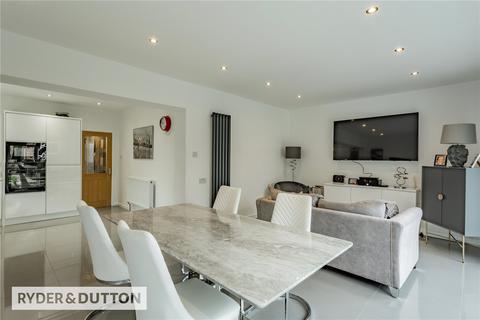 2 bedroom bungalow for sale, Teasdale Close, Chadderton, Oldham, Greater Manchester, OL9