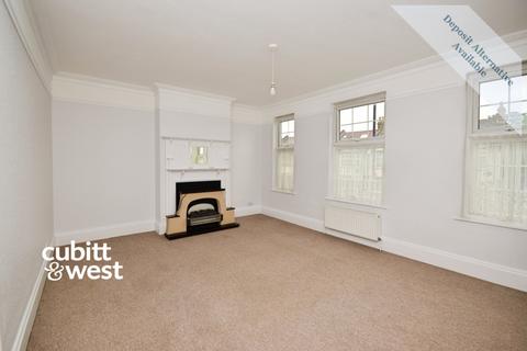 3 bedroom maisonette to rent, Lower Addiscombe Road, Croydon CR0