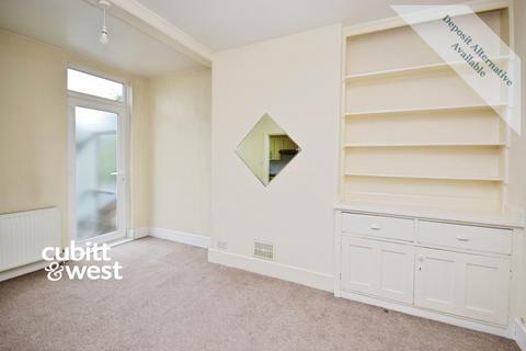 3 bedroom maisonette to rent, Lower Addiscombe Road, Croydon CR0