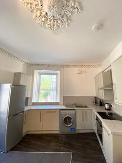 3 bedroom flat to rent, Perth Road, Dundee, DD1