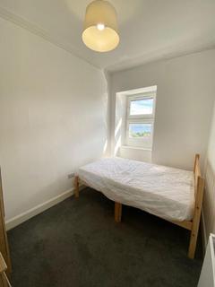 3 bedroom flat to rent, Perth Road, Dundee, DD1