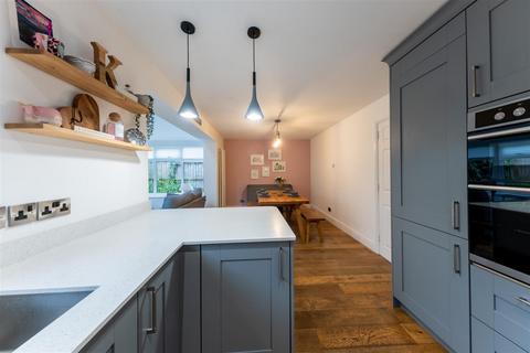 5 bedroom detached house for sale, Westfield Close, Winsford CW7