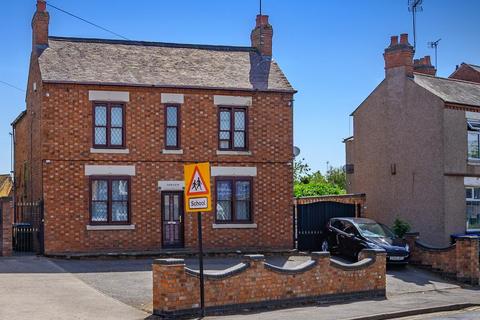 Detached house - Woodway Lane, Coventry - Spacious family home