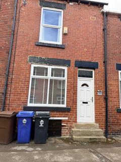 4 bedroom terraced house to rent, Blythe Street, Wombwell