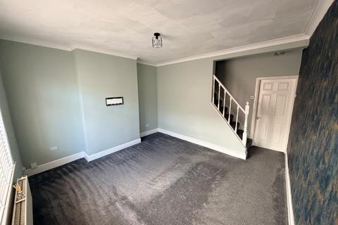 4 bedroom terraced house to rent, Blythe Street, Wombwell