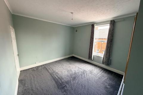 4 bedroom terraced house to rent, Blythe Street, Wombwell