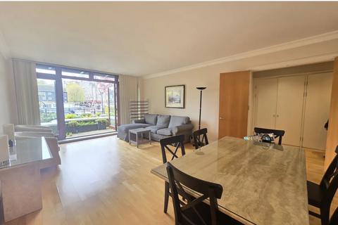 2 bedroom flat to rent, Thomas More Street, London E1W