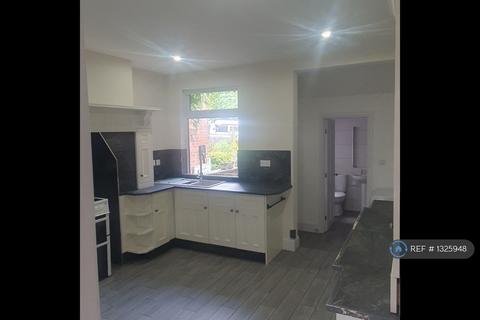 2 bedroom terraced house to rent, Titchfield Street, Worksop, S80