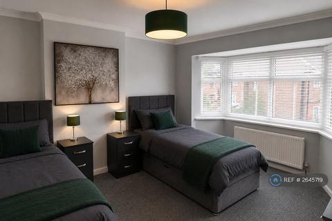 3 bedroom semi-detached house to rent, Fitzherbert St, Warrington, WA2