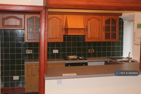 1 bedroom flat to rent, Knoxville Road, Kilbirnie, KA25