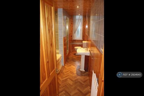 1 bedroom flat to rent, Knoxville Road, Kilbirnie, KA25