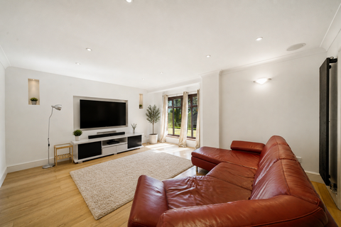 4 bedroom detached house for sale, Harrow Fields Gardens, Harrow HA1