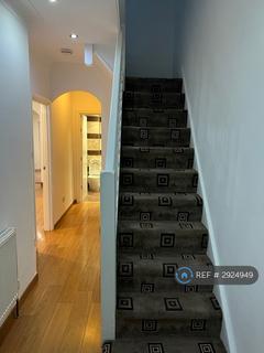 3 bedroom terraced house to rent, Southbourne Gardens, Ilford, IG1