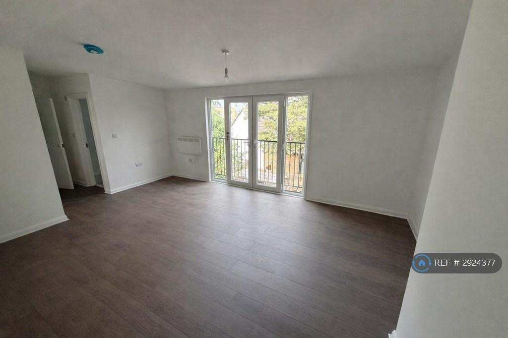 Apartment in Cambridge, Petersfield - View 5