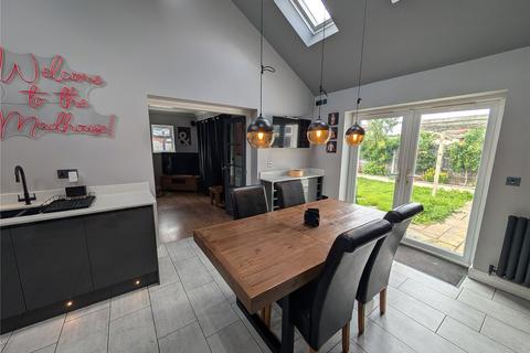 4 bedroom bungalow for sale, Dukesfield Drive, Buckley, Flintshire, CH7