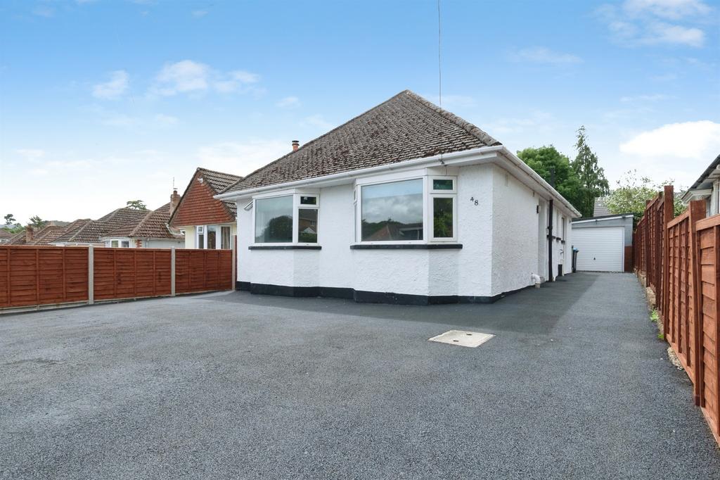 3 bedroom detached bungalow for sale