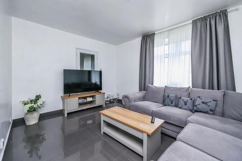 3 bedroom terraced house for sale, Sturgeon Avenue, Clifton, Nottingham, NG11