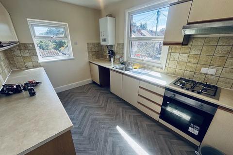 2 bedroom flat to rent, CARLTON ROAD, BOSTON