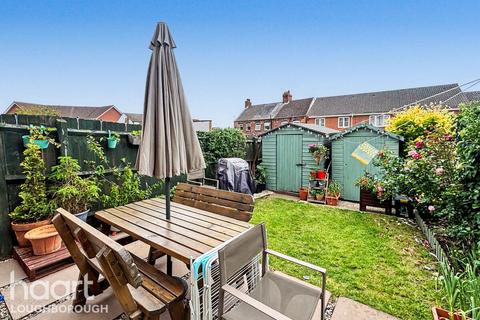 4 bedroom townhouse for sale, Stableford Close, Loughborough