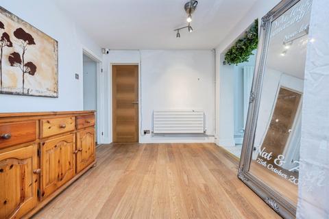 3 bedroom semi-detached house for sale, Northcourt, Leighton Buzzard