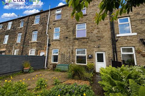 3 bedroom terraced house to rent, Milner Street, Whitworth OL12