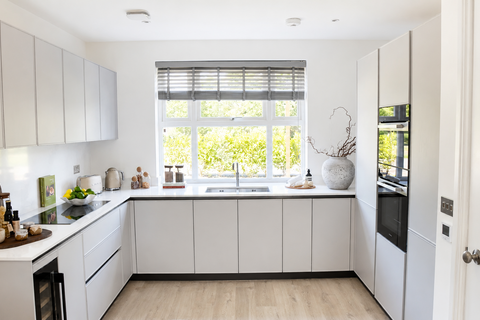 5 bedroom semi-detached house for sale, Enfield EN4