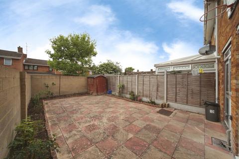 3 bedroom end of terrace house for sale, Bodmin Road, Luton