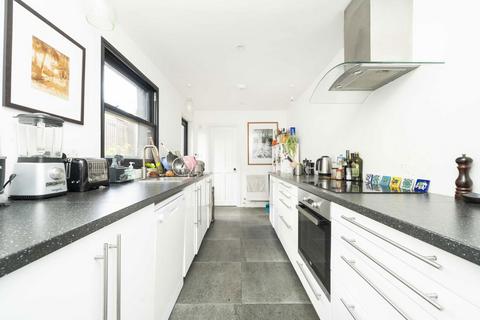 undefined, Glyn Road, London E5