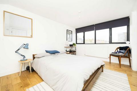 undefined, Glyn Road, London E5