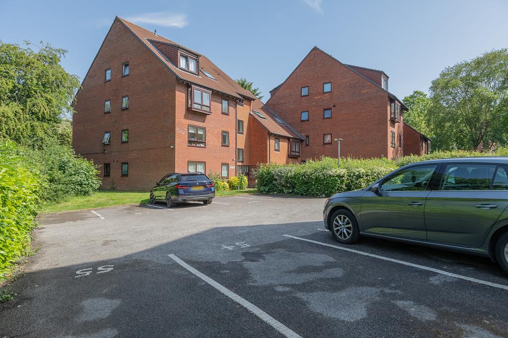1 bedroom flat for sale