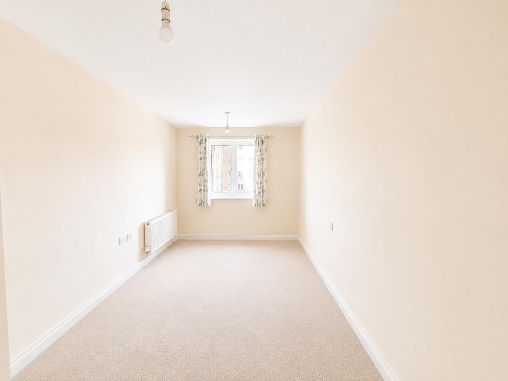 Apartment in Southampton - View 4